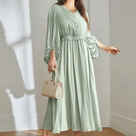 Dress - Picture 1 of 5